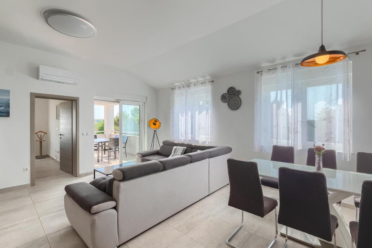 Apartments Medulin 2217 Экстерьер фото