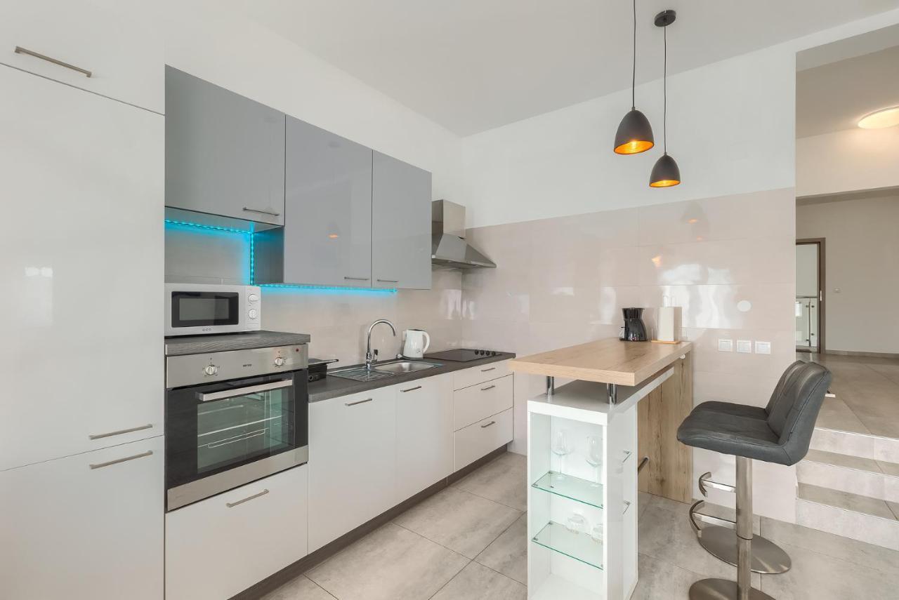 Apartments Medulin 2217 Экстерьер фото