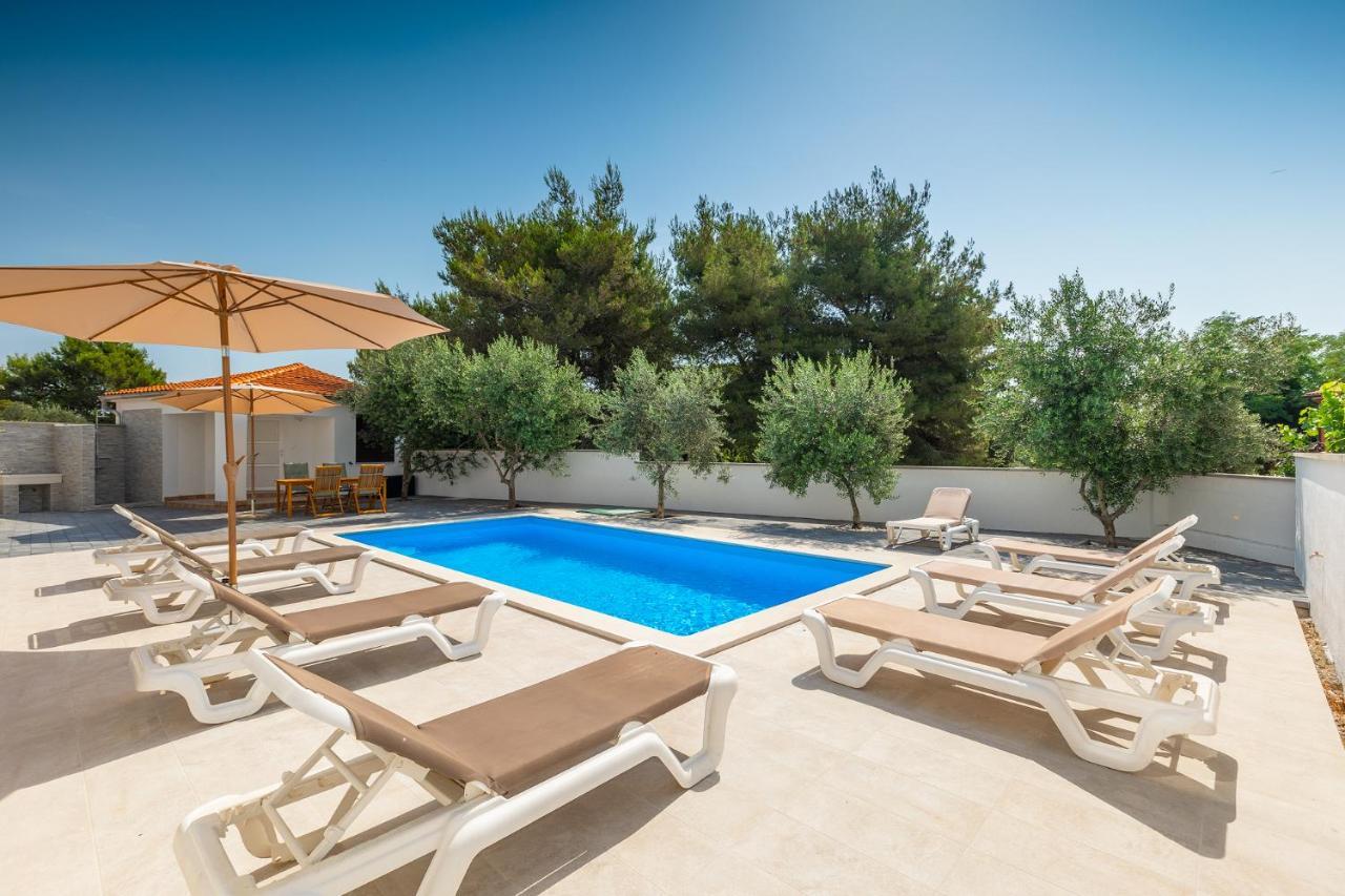 Apartments Medulin 2217 Экстерьер фото