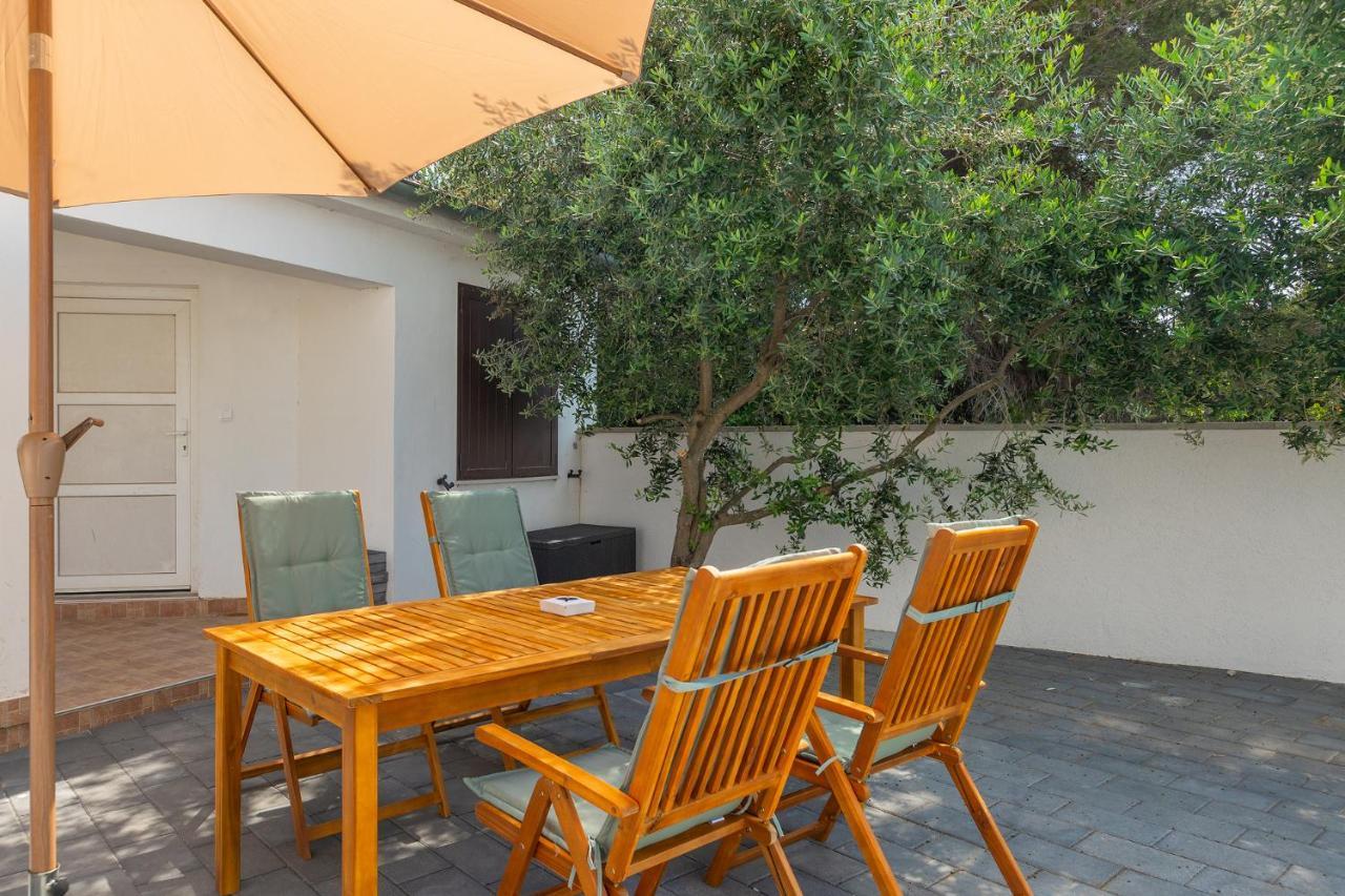 Apartments Medulin 2217 Экстерьер фото