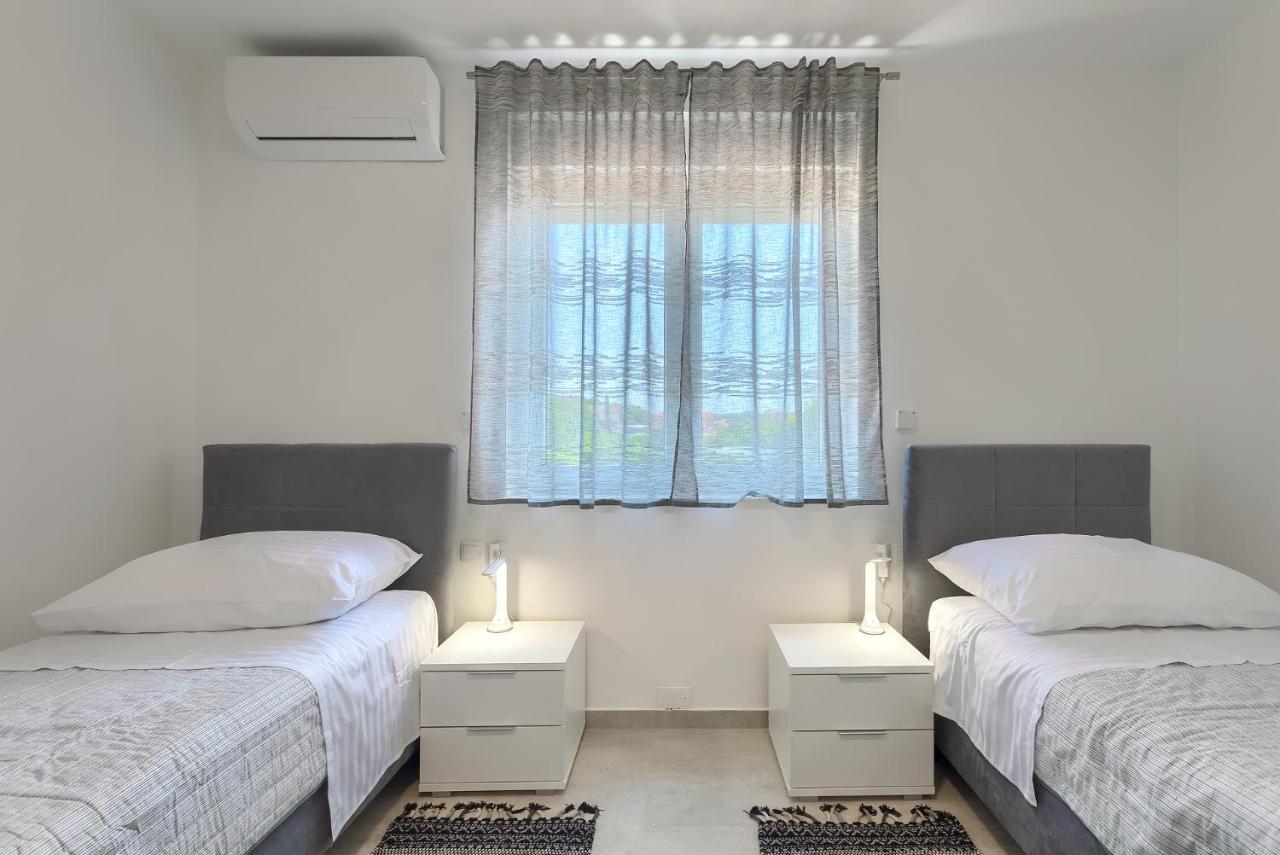 Apartments Medulin 2217 Экстерьер фото
